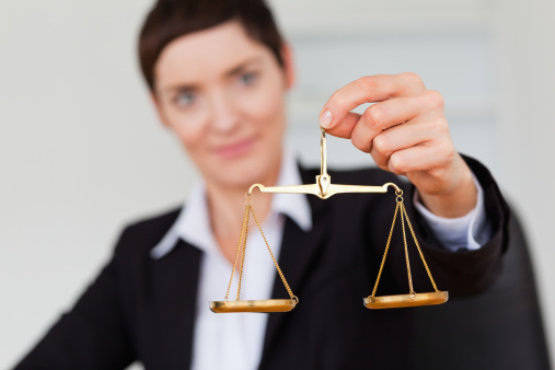 Bras de fer entre le ministère et les avocats