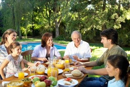 Les Chants De Table Approche Biblique Et Spirituelle Regards Protestants