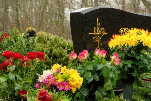 Les morts d'hier et de demain