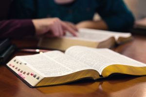 Les chercheurs préparent un toilettage du texte biblique