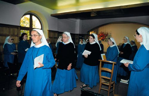Églises et célibat