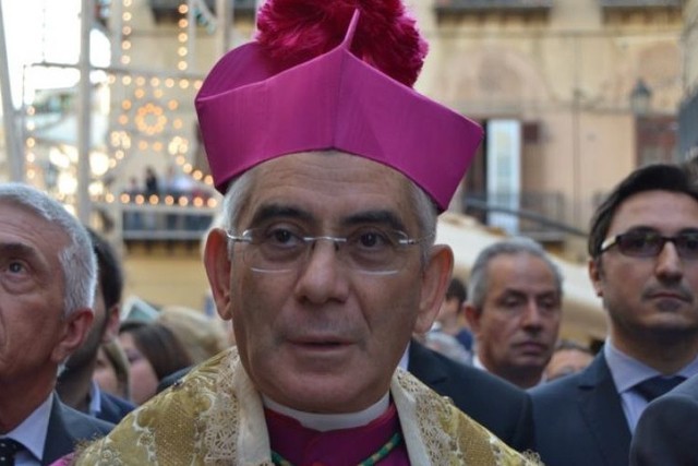 Un archevêque contre la Mafia