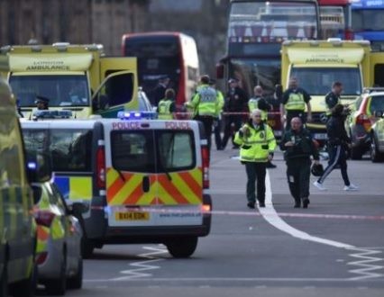 Attentat de Londres d'un côté, contrats avec les pétromonarchies wahhabites de l'autre