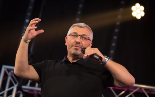 5 questions à Carlos Payan, missionnaire francophone