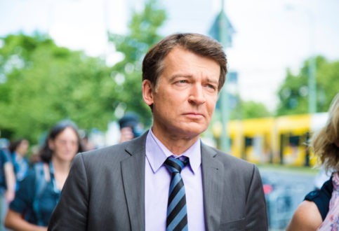 Que pensent les riches des pauvres ?