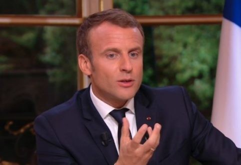 "La République ne demande à personne d’oublier sa foi"