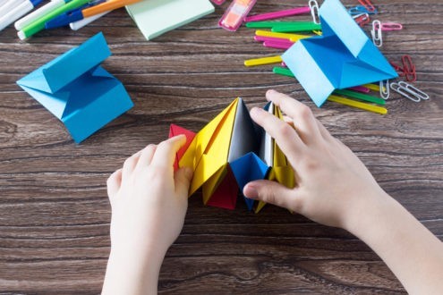 Doit-on forcément occuper les enfants ?