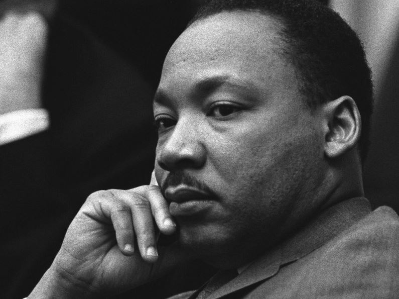 MLK dans le contexte des "églises noires" américaines