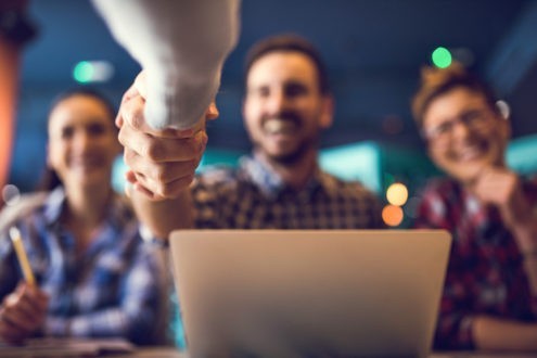 Chrétiens en entreprise : conjuguer foi, éthique et défis économiques