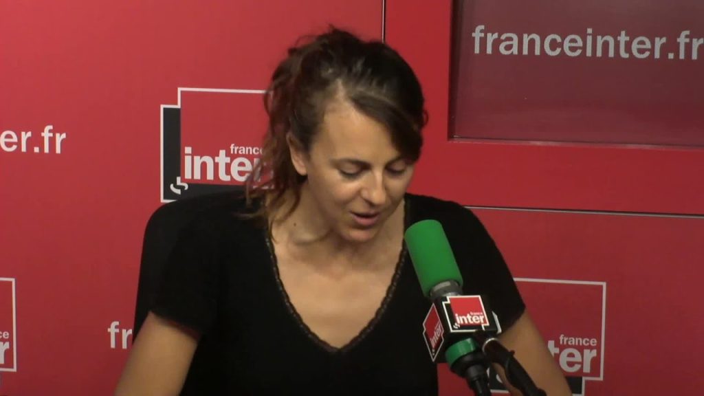 Nicole Ferroni, une humoriste impliquée