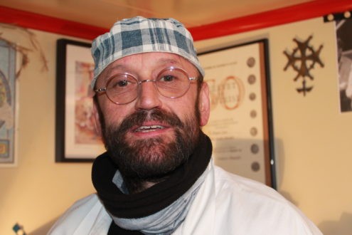 Le boucher qui aime les religions