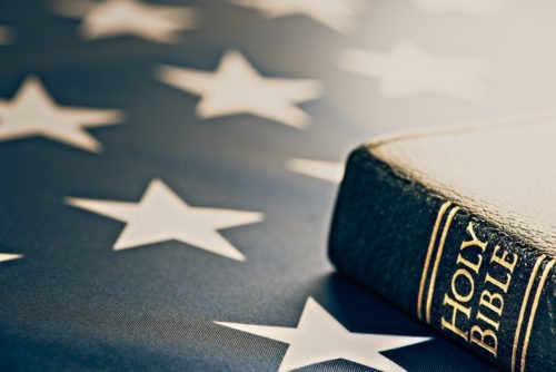 La plupart des Américains croient, mais pas toujours au Dieu de la Bible