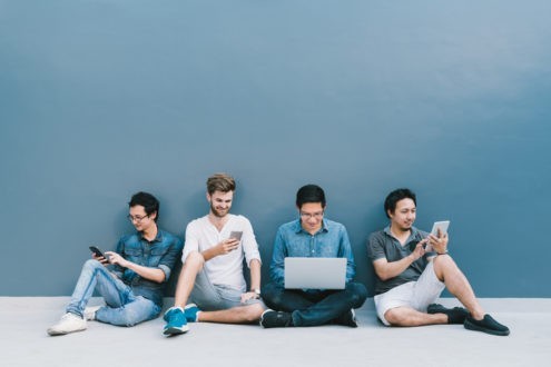 Je surfe des heures sur Internet