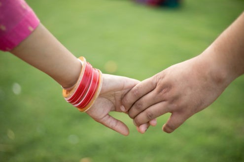En Inde, les couples interreligieux subissent des violences