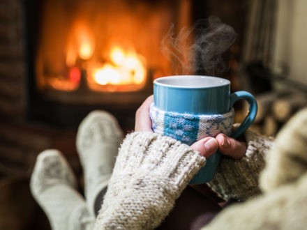 Le salut : entre cocooning et pédagogie