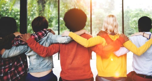 Entre violence et fraternité