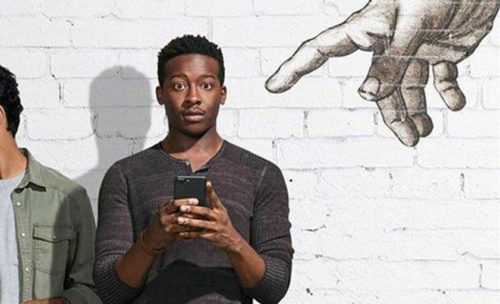 La série « Dieu m’a demandé en ami » déstabilise les critiques