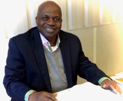 Un pasteur congolais francophone accueille des Sud-Coréens