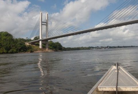 Un pont sur l'Oyapock