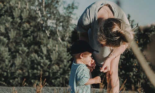 De quoi elle se plaint, la maman d’aujourd’hui ?