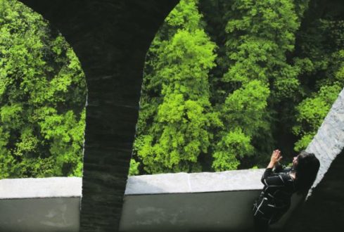 Choisir le refuge, pas le repli