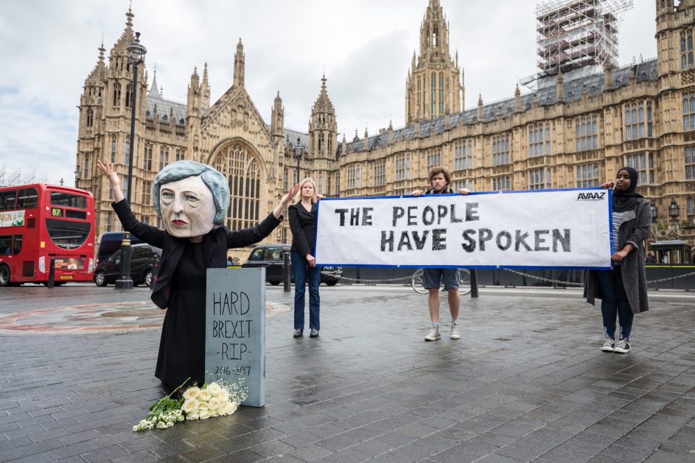 Royaume-Uni : Theresa May annonce sa démission