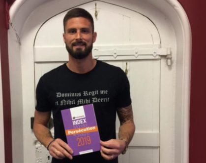 Olivier Giroud soutient les chrétiens persécutés