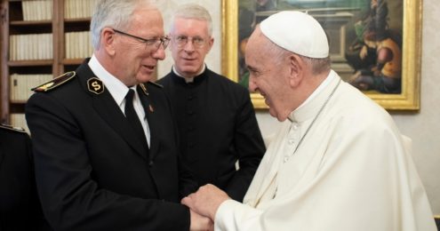 le Général Brian Peddle, a rencontré Sa Sainteté le Pape François, le 8 novembre 2019