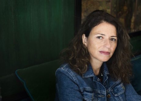 Karine Tuil primée au Goncourt des Lycéens pour “Les Choses humaines”