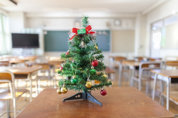 Le sapin de Noël dans les écoles
