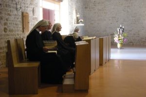Un monastère bénédictin en pays huguenot