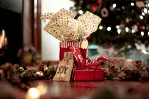 Faut-il offrir des cadeaux religieux à ses petits-enfants pour Noël ?