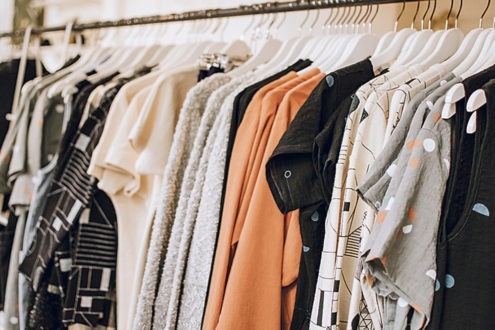 Des idées de cadeaux de Noël : des vêtements éthiques