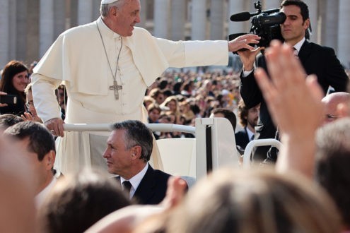 Comment le pape verrouille l’espace de la pensée