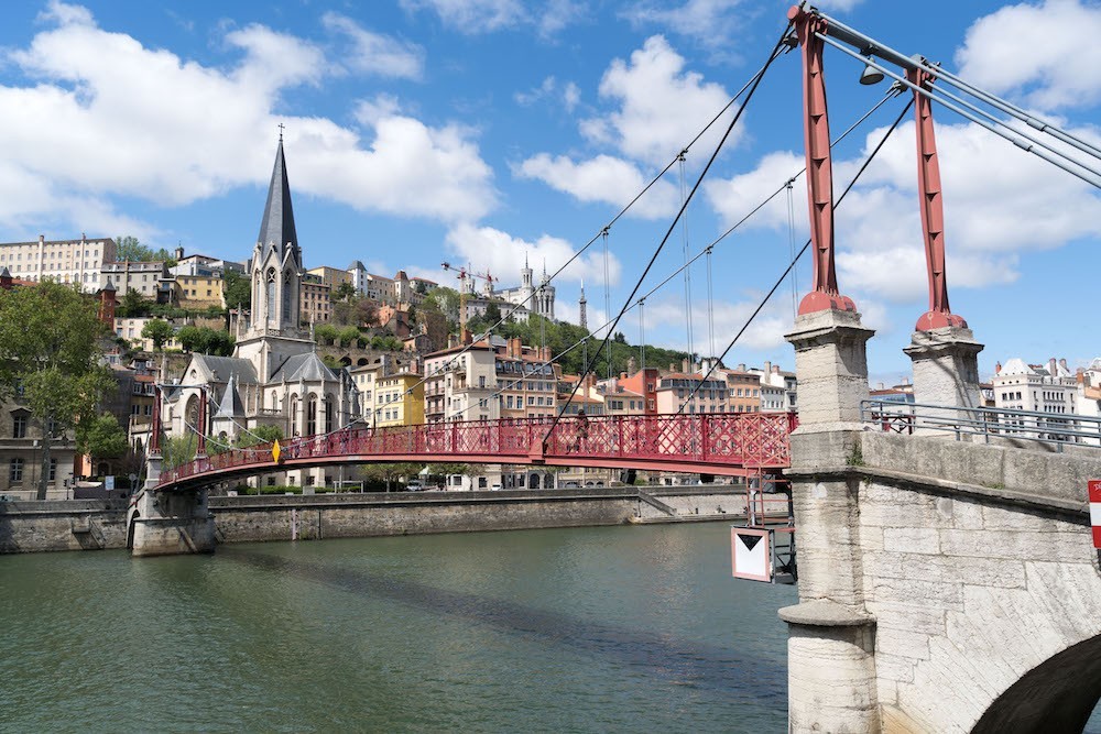 À Lyon, les associations protestantes débattent des difficultés de logement