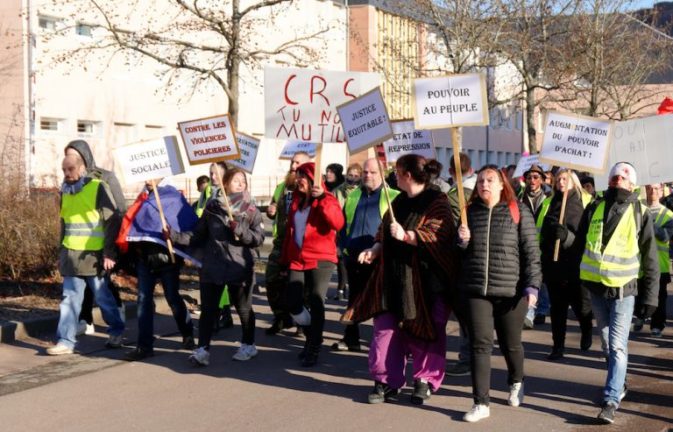 Violences policières : ce qui rapproche et différencie la France des États-Unis