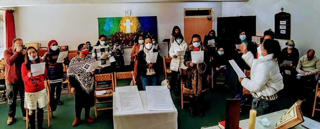« Une église SDF qui survit grâce à l'hospitalité de ceux qui l'accueillent »