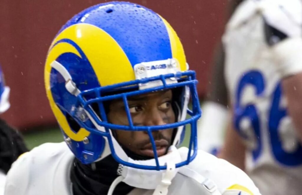 Jalen Ramsey des Los Angeles Rams rend gloire à Dieu