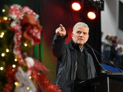 Franklin Graham, fils de Billy Graham prêchera en Ukraine le dimanche de Pâques