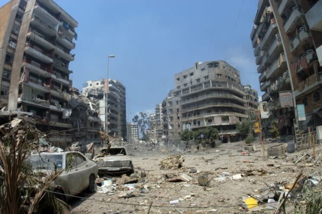 Beyrouth bombardé.