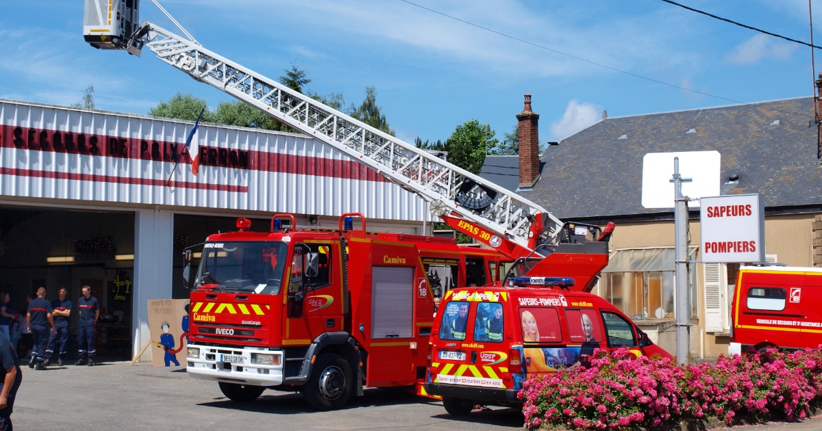 Une caserne de pompiers